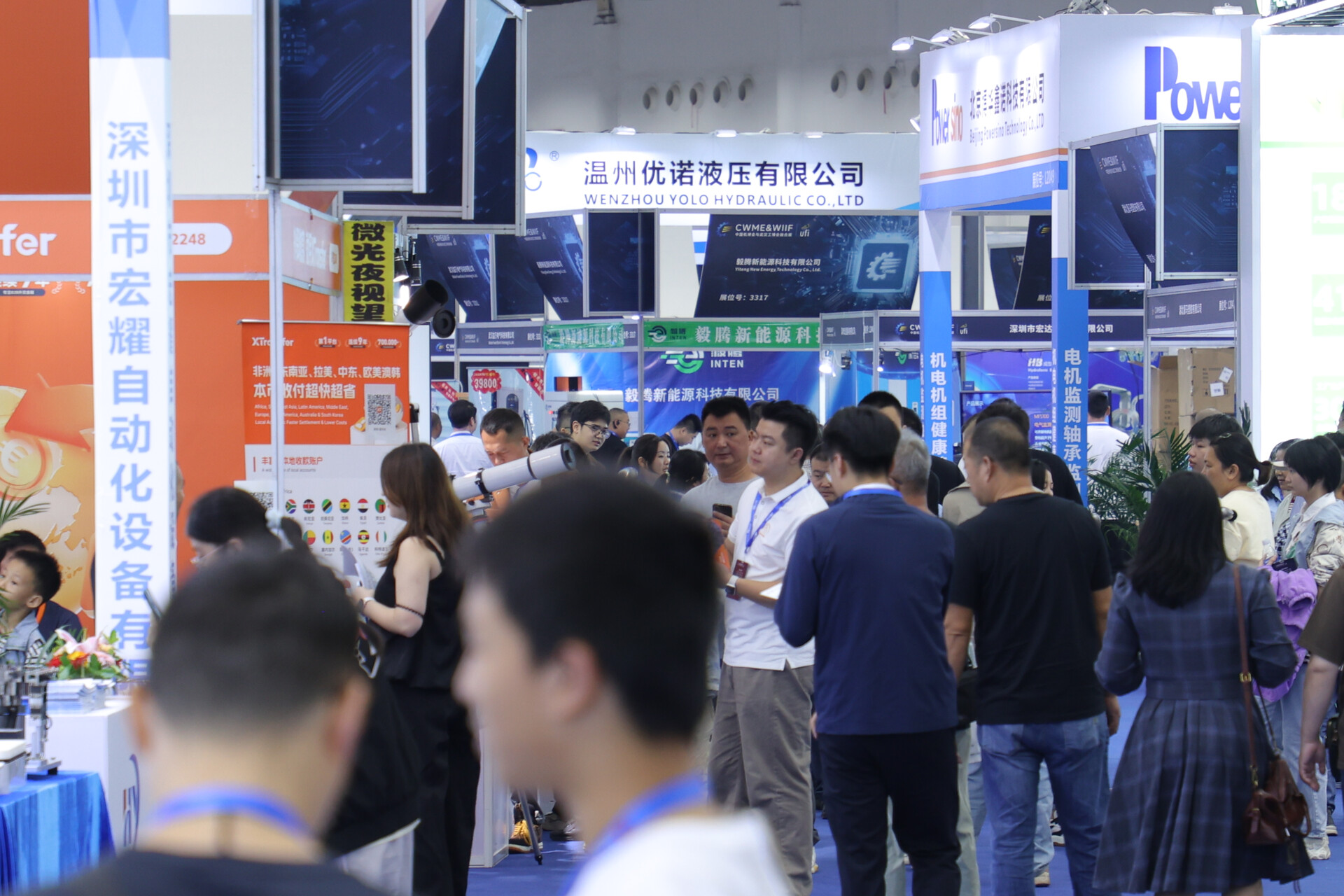 我国实现12英寸碳化硅外延晶片全球首发，2026武汉工博会