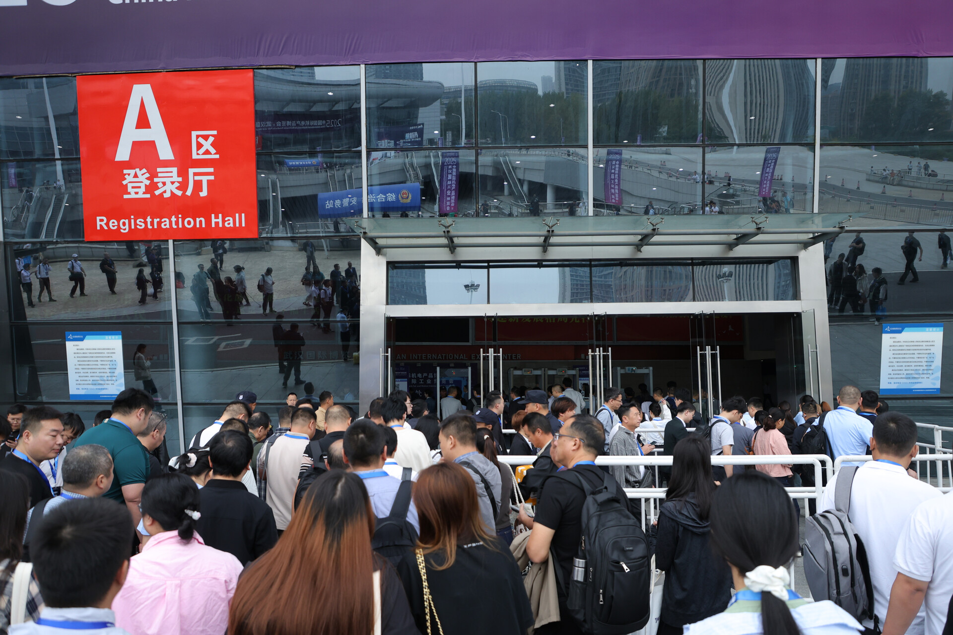 中国信通院可信AI智能体评估体系2.0发布 ，2026武汉工博会